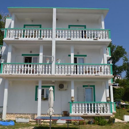 Apartmani Jenny I Tania Lopar Exterior photo