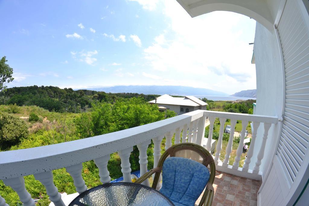 Apartmani Jenny I Tania Lopar Exterior photo